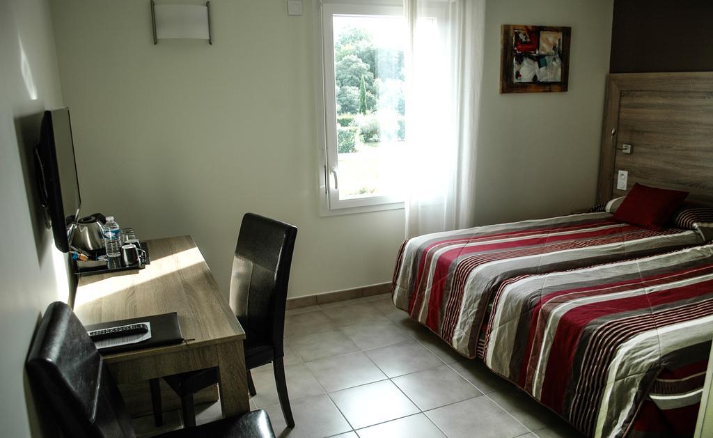 Hotel Restaurant Le Gardon - Pont Du Gard Collias Ngoại thất bức ảnh