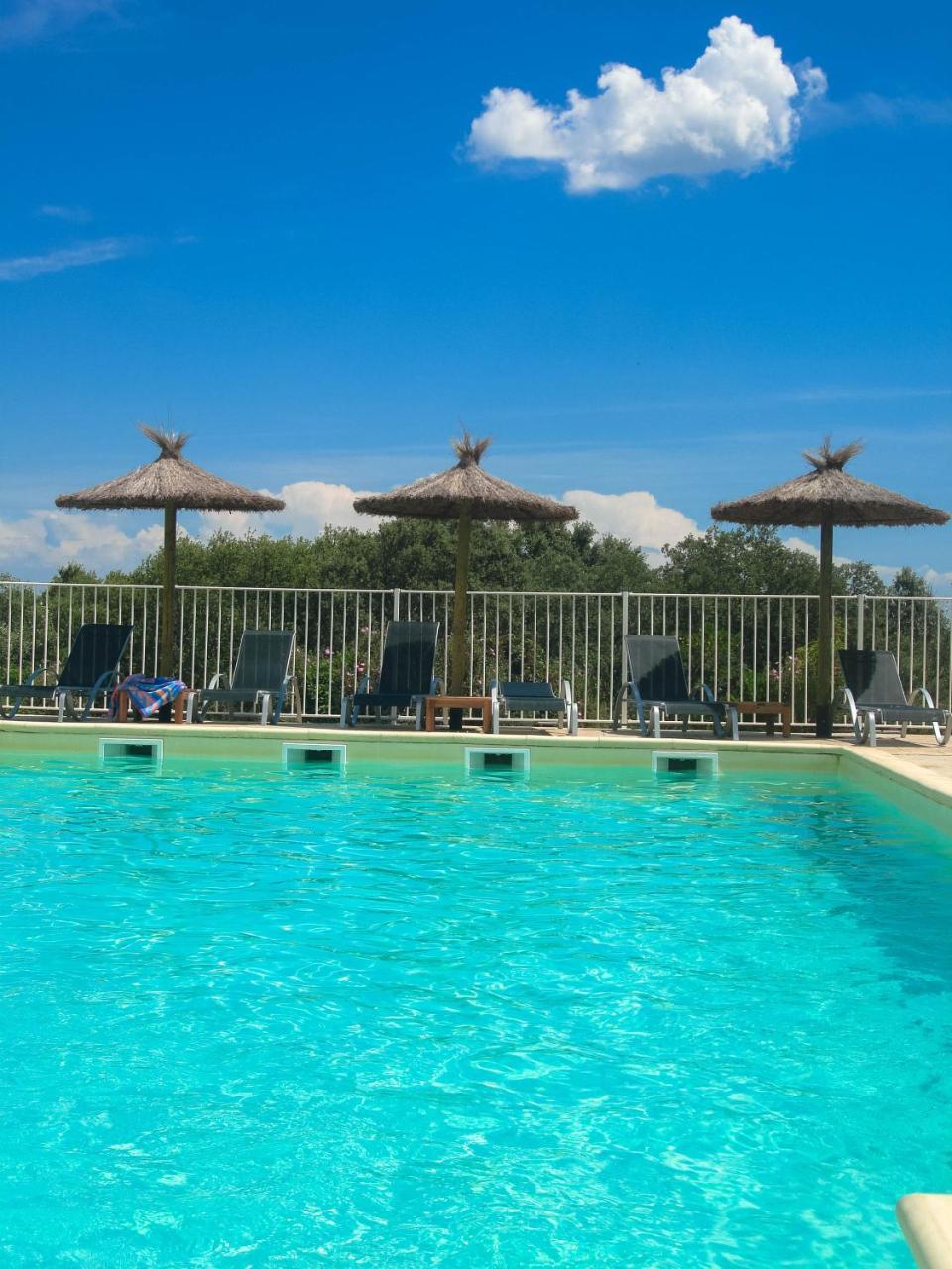 Hotel Restaurant Le Gardon - Pont Du Gard Collias Ngoại thất bức ảnh